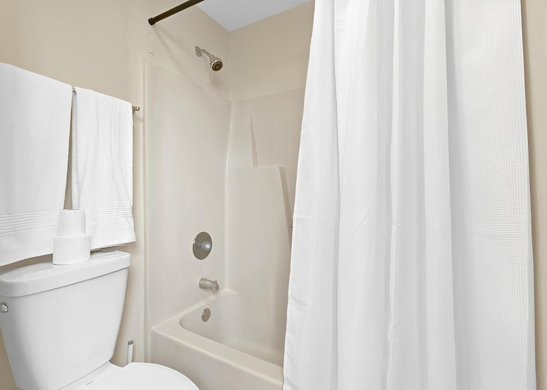 Bright And Cozy 1-Br Condo, Wifi Wilmington Exteriör bild